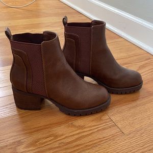 Mia COLTEN CHELSEA BOOT